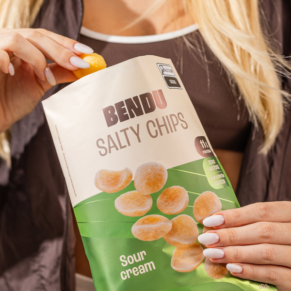 SALTY CHIPS SOUR CREAM